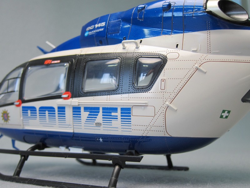 hirobo-ec145-polizei-superscale-large.jpg